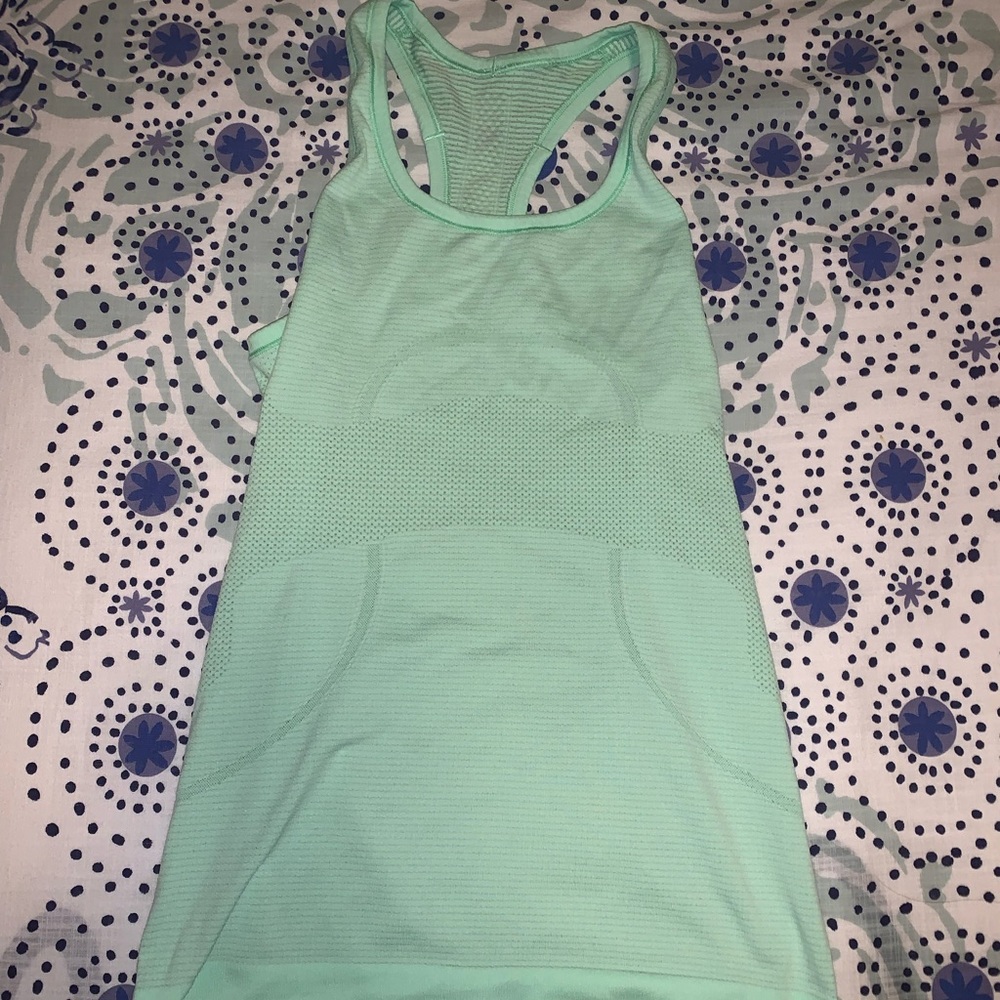 Lululemon Swiftly Tech Racerback Tank - size 4